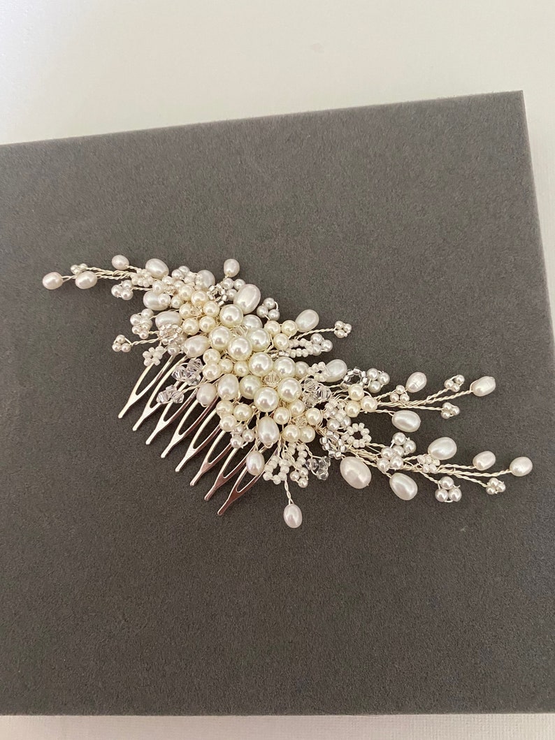 Pettine Abigail, pettine per capelli da sposa perlato, accessorio per capelli da sposa, parrucchino, perla, fermaglio per capelli, gioielli per capelli, pettine laterale, immagine 2