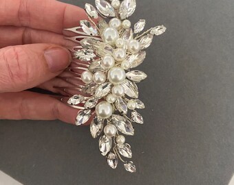 Eleri Pearl and Crystal comb, Wedding hair accessories, bridal hair, hairpiece, Tiara, headpiece