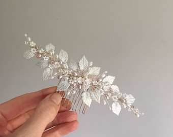 Blush Pink handmade Pearl Bridal Hairpiece: Vintage Wedding Hair Comb