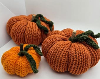 Decoración de calabaza tejida a crochet: decoración rústica de otoño