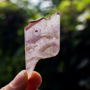 Auralite-23 Crystal (Canadian Chevron Amethyst) : 13 gram Unpolished Slice