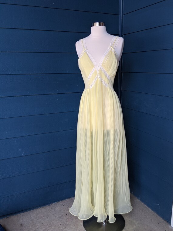 Faerie Surelock Crystal Pleated Nightgown