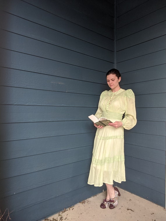 Sheer 1930s/40s Lace Bishop Sleeve Dress