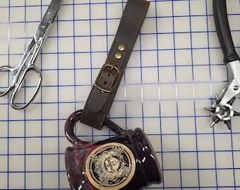 Leather Tankard Strap in Crazy Horse Brown Leather / Mug Frog