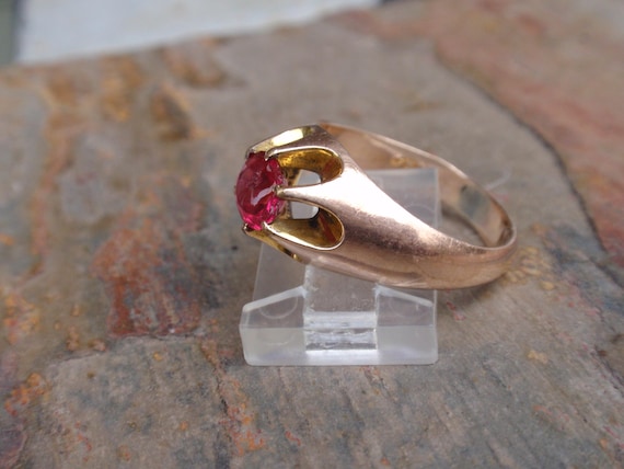 Victorian Ruby Red Stone Belcher Ring, Antique Gy… - image 1