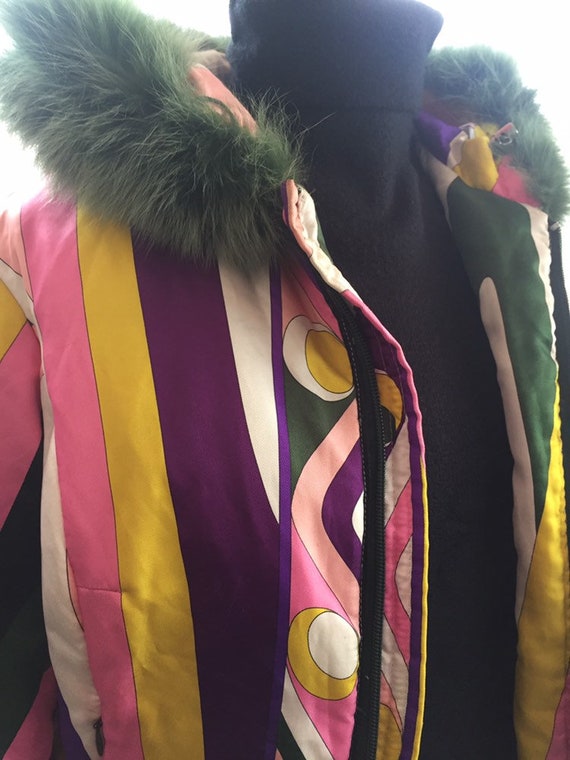 Supercolorful Emilio Pucci’s puffed jacket