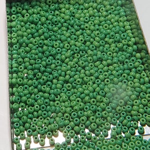 Lime Green Opaque 11/0 seed bead. 10gm.