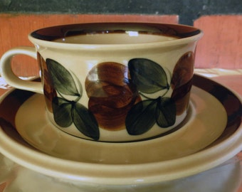 Reserved 2: ARABIA OF FINLAND Raija Uosikkinen Vintage Ruija Tea Cup & Saucer