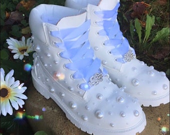 Custom, Hand Painted, White, Timbs, Pearls, Gift, Mid, Boots, Shoes, Bling