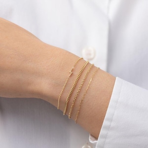 14k Gold Tiny Lightning Bolt Bracelet