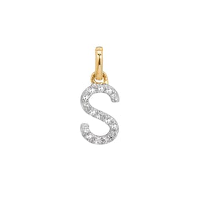 Colgante con inicial de diamantes de 14k