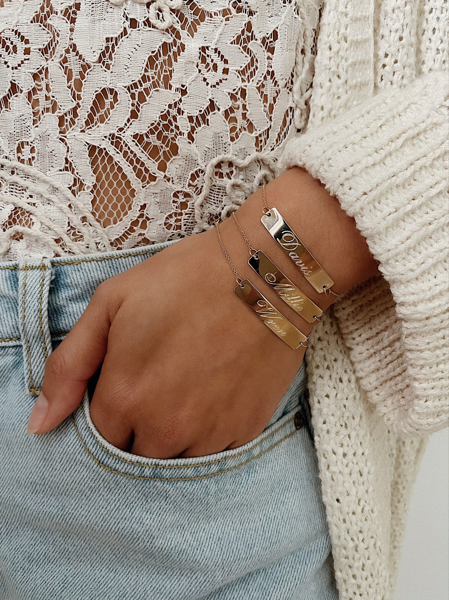 Gold name plate bracelet online