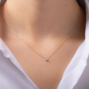 Thin necklace chain with small diamond deals