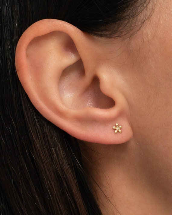 14K Gold Mini Diamond Flower Stud Earrings