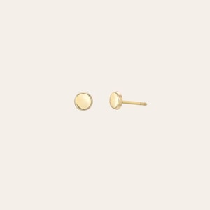 14K Gold Small Disc Stud Earrings