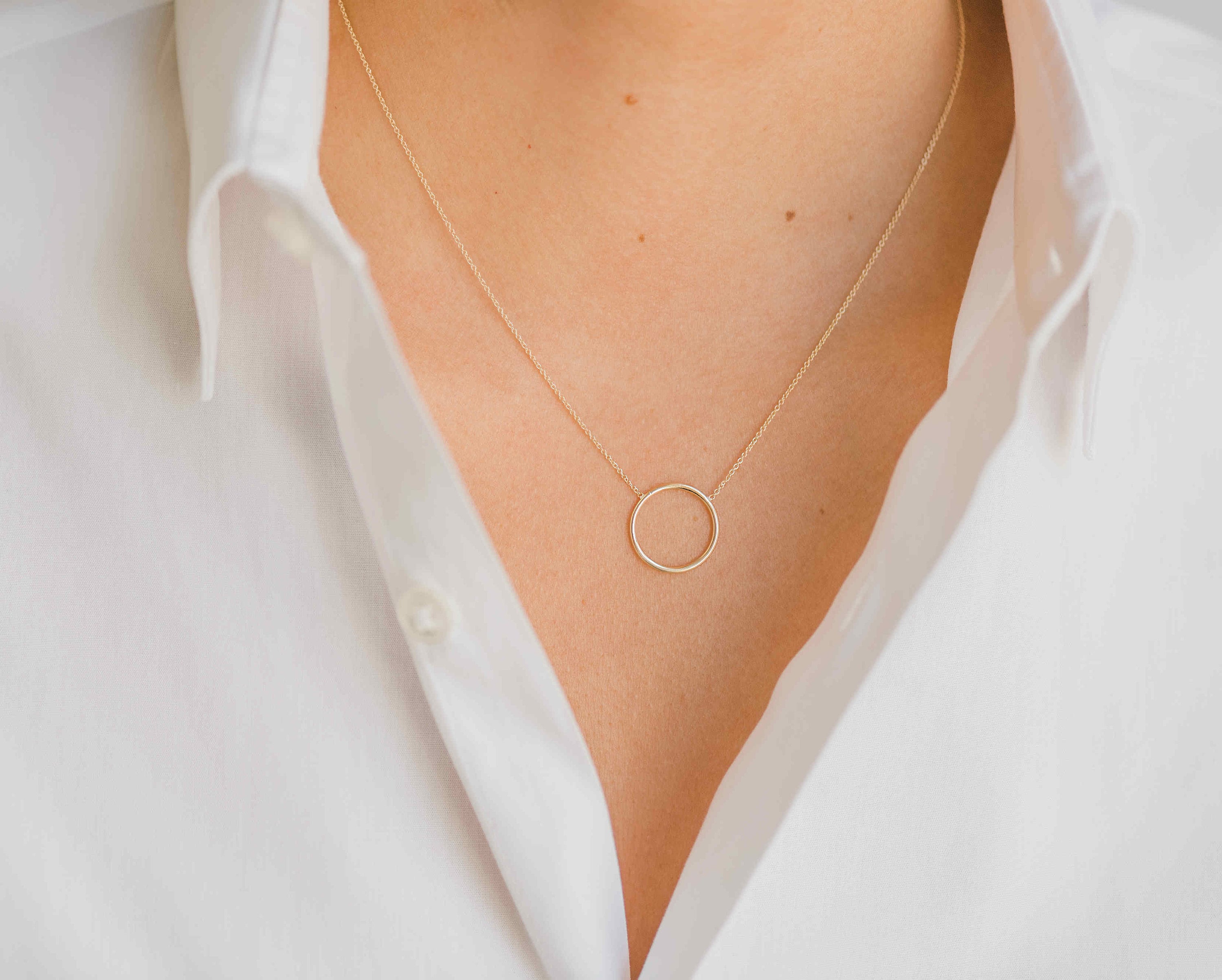 14k Gold Circle Necklace Etsy