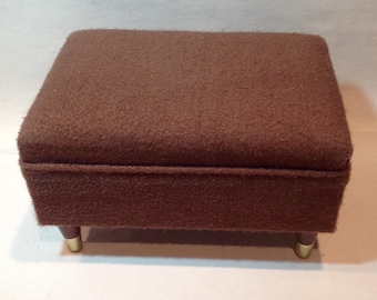 Vintage upholstered foot stool / / 50's or 60's