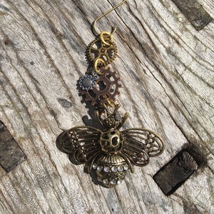 BEE... Bee Christmas Ornament | Steampunk Ornament | Christmas Ornament Gift | Bee Gift | Pollinator | Honey Bee | Queen Bee