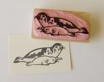 Ref 40. Harp seal and pup /Phoque Groenland et petit /