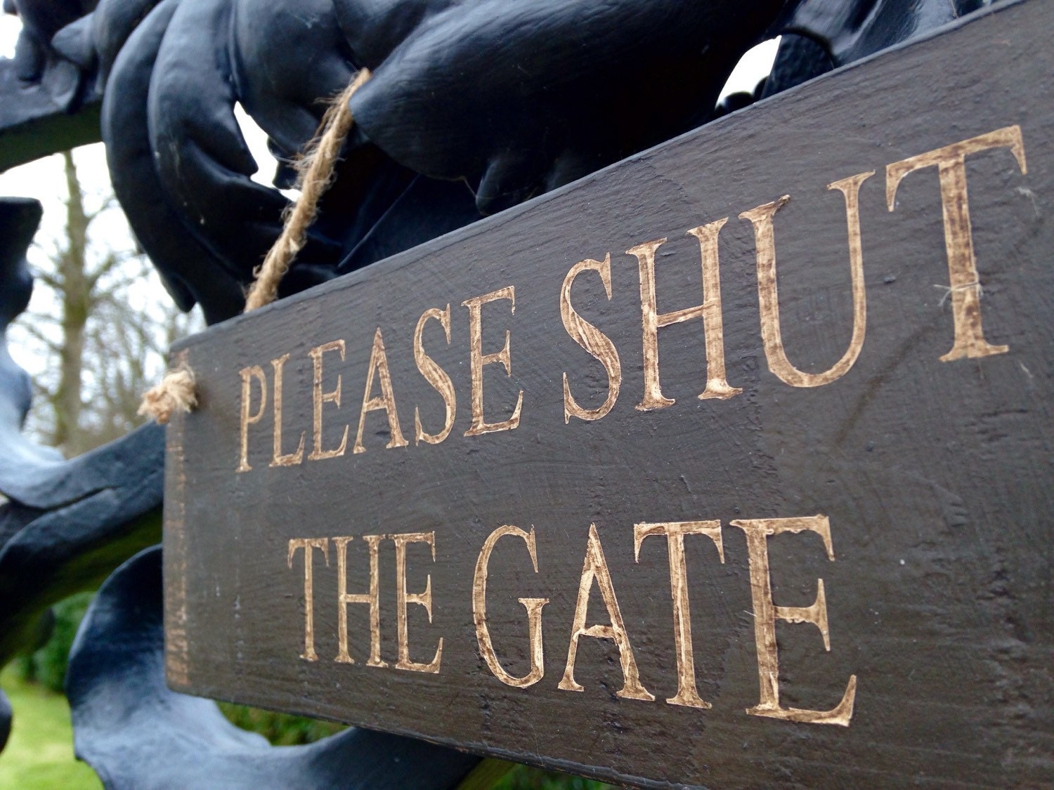 Please Shut The Gate. Outdoor Wooden Gate Sign. Etsy