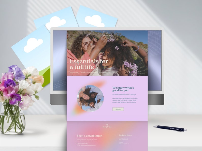 Peut inclure: Un &eacute;cran d'ordinateur affichant un site Web pour une entreprise de sant&eacute; et de bien-&ecirc;tre appel&eacute;e "Spring of Sky". Le site Web pr&eacute;sente une photo de trois femmes souriantes portant des fleurs dans les cheveux. Le texte sur le site Web indique "Essentials for a full life" et "We know what's good for you".