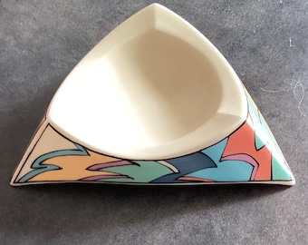 Rosenthal Studio Line Small Dish/ Ashtra  Signed by Dorothy Hafner.   Kleine Schale / Aschenbecher aus der Rosenthal Studio-Linie, signiert