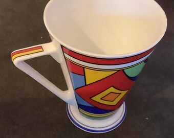 Taza Wren Bone China «Calypso». Vintage de los años 80.