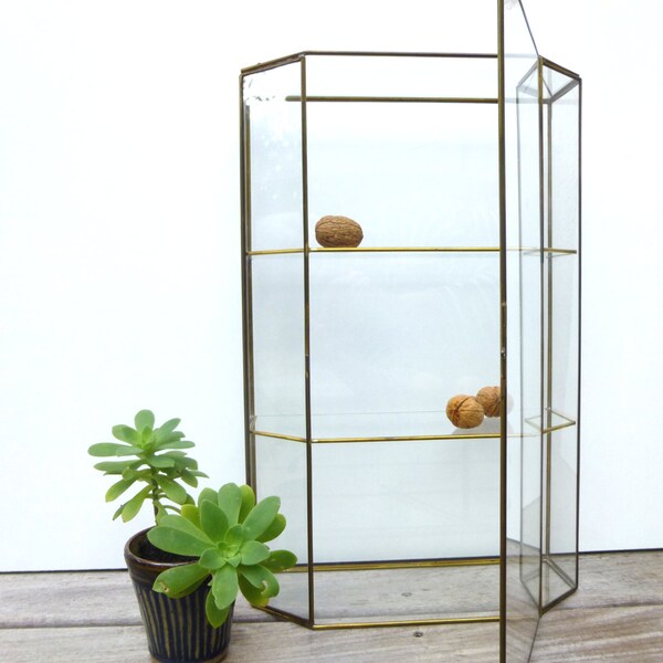 Showcase Golden vintage brass 1970s - wall storage 3 shelf glass collections, miniature, trinkets, jewellery and glass.