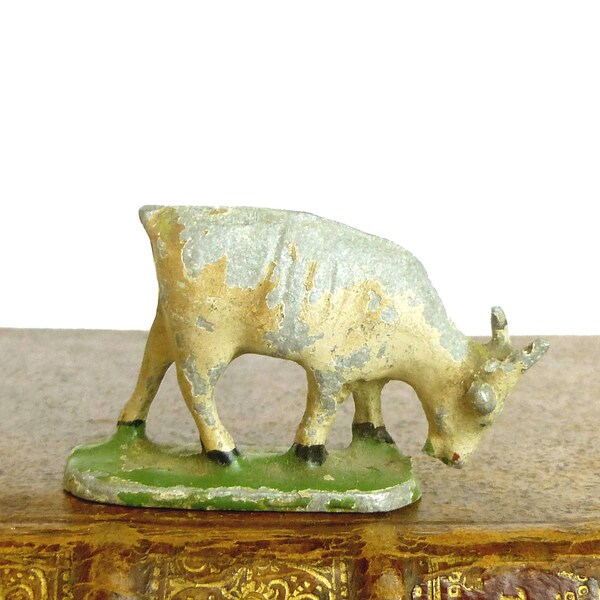 Goat figurine miniature vintage metal lead Quiralu France 1930 - Antique toy animals farm collection