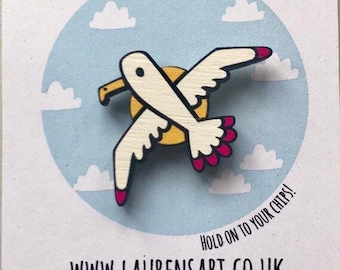 Wooden seagull bird lovers pin badge