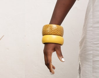 Chunky statement african bracelet , Large bracelet for women, Bracelet set in leather and wood, Summer bracelet