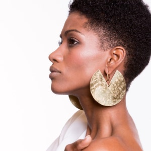 African earrings, Tribal earrings, tribal disc, ethnic earring, statement earrings, african jewelry,  boho ethnic earrings, boho earrings