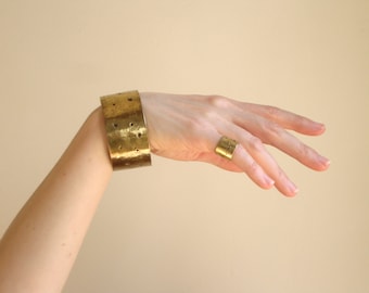 Handmade bracelet, Hammered brass bangle, Gold Brass bangle, Boho Bracelet, Bohemian bangle Bracelet, Boho jewelry, Gift for her