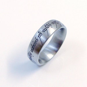 Elbenschrift Titanring Schmuck mit Lasergravur Bild 2