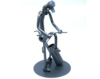 Angry golfer Gift Golfer figurine Breaking His Club, Custom Golf coach gift, Nuts and bolts metal sculpture,Funny Golf Gifts Scrap metal art