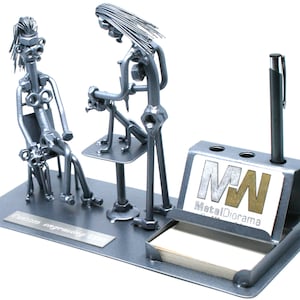 Frauen Tierarzt Schrauben und Muttern Skulptur Visitenkartenhalter, personalisierte Haustier Arzt Geschenk, Vet Tech Geschenk, Ruhestand Büro Dekor Geschenk