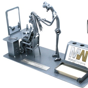 Porte-cartes de visite, écrous et boulons, cadeau de sculpture en métal, figurine d'ornement fait main, cadeau de coiffeur, cadeau d'art de ferraille