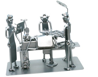 Escultura de tuercas y tornillos para cirujano de columna, arte personalizado de la médula espinal, arte de metal soldado para cirugía de columna, regalo de graduación médica para ortopedista