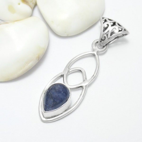 925 Sterling Silver Cabochon Tanzanite Gemstone Pendant