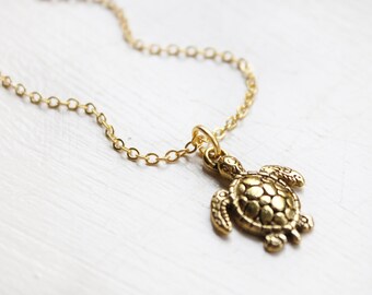 Women New Fashion Turtle Pendant Necklace Vintage Cute Sweater Chain Necklace CA Women New Fashion Turtle Pendant Necklace Vintage Cute Sweater Chain Necklace CA