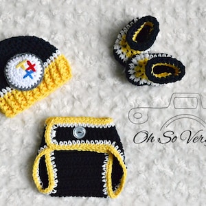 Handmade - Pittsburgh Steelers Football Baby Crochet hat, diaper cover, booties outfit, photo prop. 100% cotton.