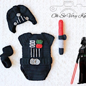 Cappello all'uncinetto ispirato a Star Wars Darth Vader, body, stivali e sciabola set di cappelli all'uncinetto fatti a mano, abiti, costumi, oggetti di scena per foto