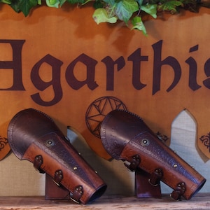 Leather Bracers &quot;Old Guard&quot; (pair)