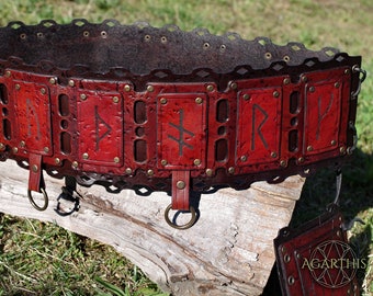 Broad belt "Futhark" Handmade leather belt with a Nordic motif. Ideal for fantasy LARP e GN, medieval reenactments, cosplay and festivals.