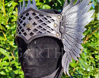 Tiara "Valkyrie"  - Original Cosplay, LARP , GN, goth event - Warrior Headpiece • Fantasy Crown • Handmade Adjustable Leather Tiara