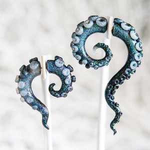 Night Light, Glow in the dark Faux gauge tentacles - Resin Tentacle/Octopus fake gauge earrings, Octopus Earrings,Diver gift