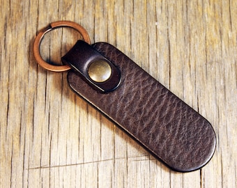 Handmade Italian Leather Keyring: Personalized Unisex Key Fob
