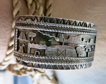 HUGE  STORYTELLER NAVAJO Bracelet, sz 7, 77 Grams, Signed, Gene Nanaan, Sterling