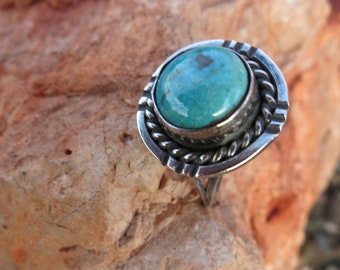 VINTAGE NAVAJO TURQUOISE Ring, Sz 6 3/4, Sterling