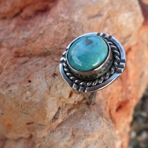 VINTAGE NAVAJO TURQUOISE Ring, Sz 6 3/4, Sterling